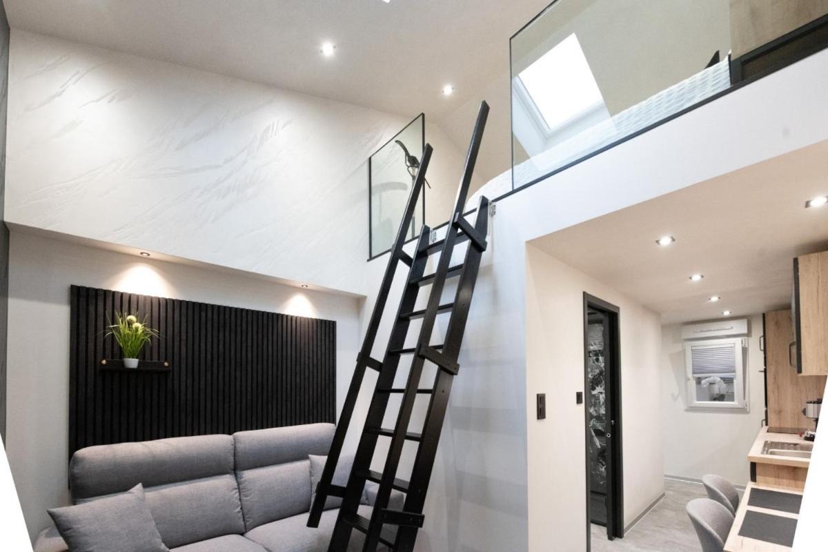 Le Quartz Apartment *